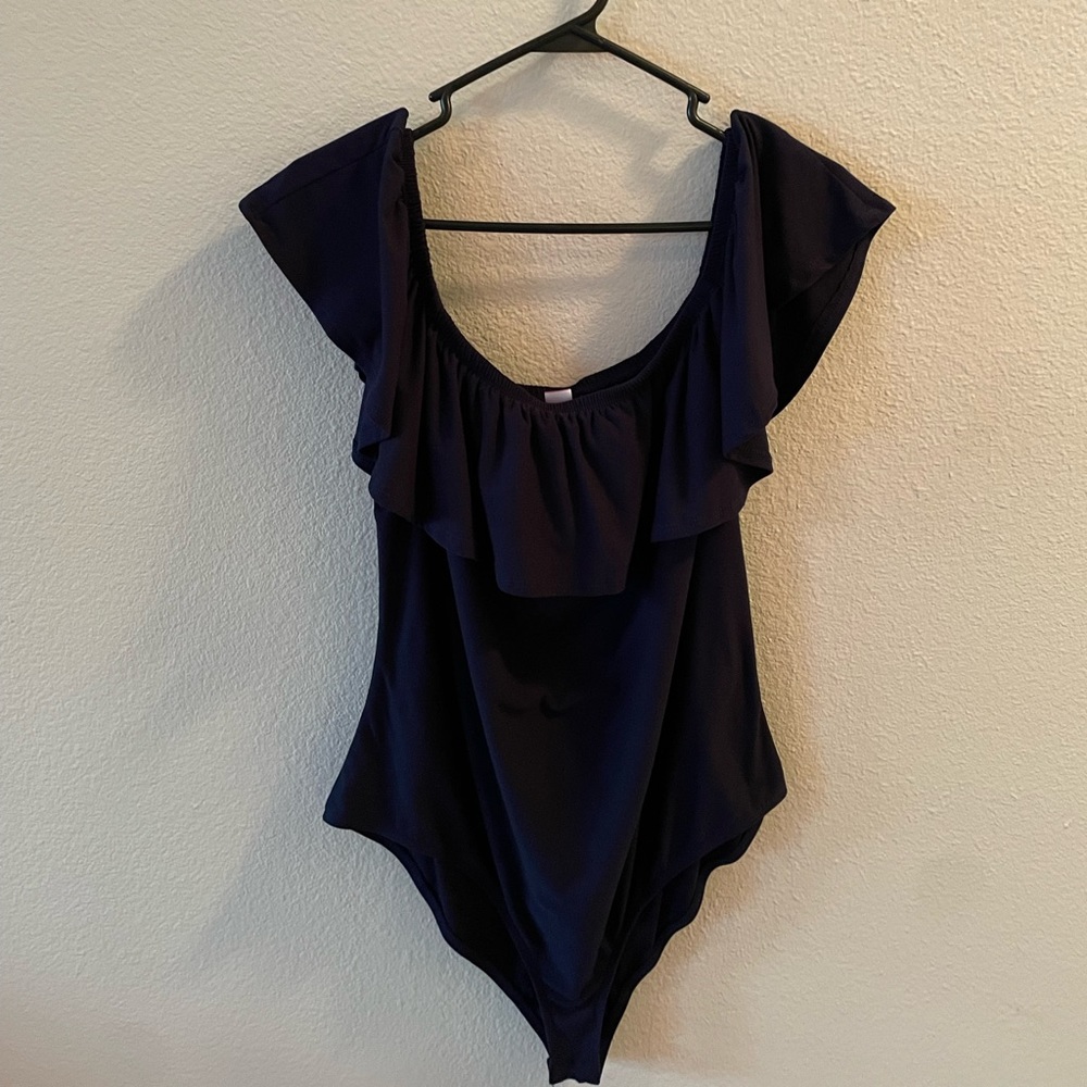 Navy blue off the shoulder bodysuit. Size XXL